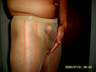 I am so horny,mmm............
