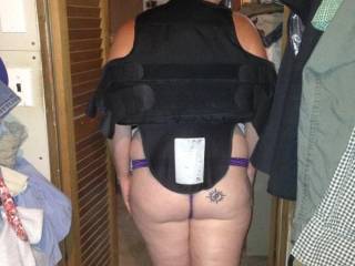I wouldn't mind shooting a load into her ;)...