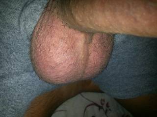 So full of cum, any Ladies want to help?