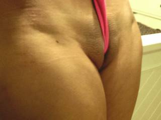 I love your hips , sexy tummy thighs and plump pussy so hot I have to jack off
