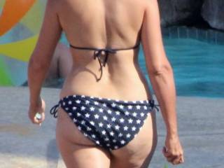 got a gorgeous body. skinny waist and super wide hips. love that big, juicy ass... would look so good smashed up against me. can't get enough, you two need a big cock young stud to fill that pussy up?