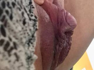 Profile view of my massive, horny cunt 😍  what will you do with it?!