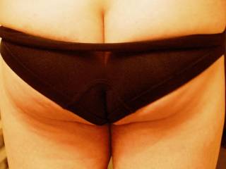 wearing her panties always makes me want to feel it inside.  what would you do to me?