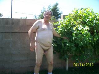 this old man really turns me on, i want to swallow his load