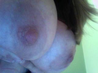 WOW !!! i love to look at them BIG PINK NIPPLES... I want to SUCK and LICK them so BAD SEXY...