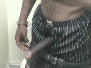 A SIDE VIEW...ITS REAL LONG AND FAT