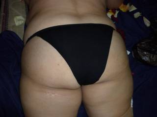 i would love to shoot my white hot cum on them black panties on your hot ass