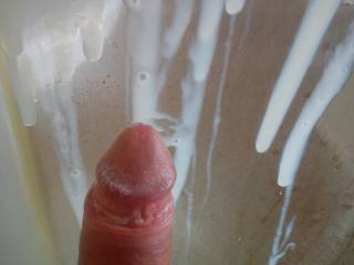 soapy wank in the shower, who want to lick the glass mmmmmmmm