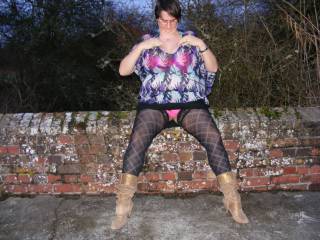 Me and hubby decided to go dogging and i think i dressed appropriately.