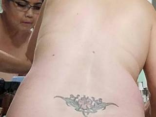 Mature slut getting ready for pleasure