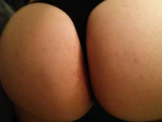 Big round juicy beautiful ass come ride my face and let me work my tongue up in there