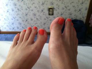 Can't believe I've only just found these pic's....hope she still has the pedicure! Beautiful!!!