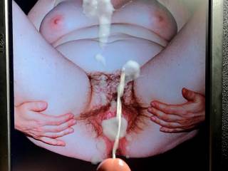 Mrs BeautyBird gets cummed. How good it would to do this for real. Imagine how it would feel across your body, BB...