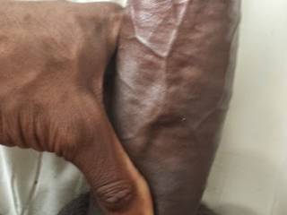 Hubby is ready to fuck me..love the head.would you fuck it?