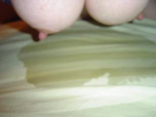 this is the result of chatting with friend on zoig...a huge cum spot from my wet pussy