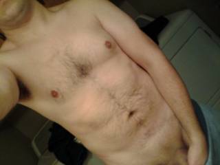 hmmm very nice indeed, lovely chest and your cock looks lovely, woulkd love to it all
