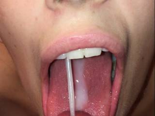 a nice cum shooting directly in my mouth ! So delicious