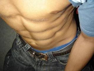 i know you like the ladies just wanted to vote and comment man your hot now show the rest