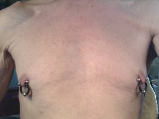 6g and 14 g in each stretched nipple