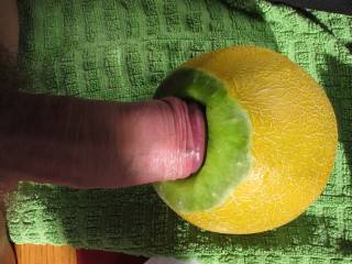 A big dick in a small but juicy melon hole. Which girl / mlf wants to lick my dick after and get a fruity sperm-cocktail? Or deepthraot anyone?