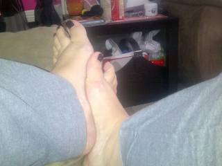 Wishing so bad I had two or three hung guys with big full balls jacking their load off all over my feet.