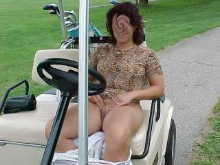 Jozy shows her pussy on the course....