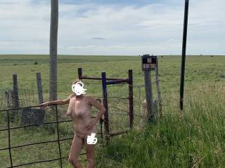 Some more outdoor fun. Anyone one else like being naked outdoors with the thrill of possibly being caught?