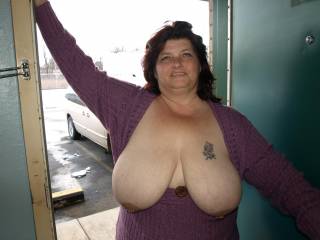 Mmmmmm them BIG NIPPLES look tasty. I would love to see u getting it from behind a see them big TITIES swinging back and forth...