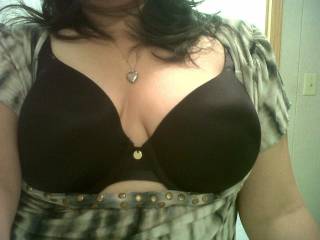 my new black bra.... ya like?