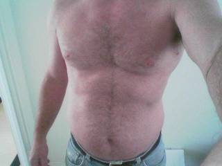 Very sexy body!!! Would love to rub my nipples across all that luscious hair...mmmmm....feels good!!