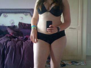 damn what a sexy lil body i would love to lay you down spread your legs and bury my face in your lil juicy pussy until my mouth is over flowing with your sweet juices