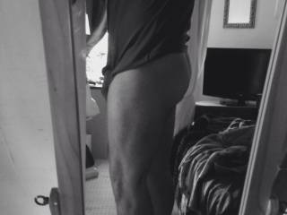 Ladies say I have a good ass, what do you say zoig ladies? X