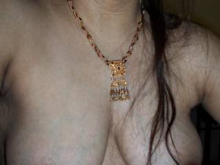 Fucking gorgeous tits!!!  Love the droop and sag and especially like the hairs!!
