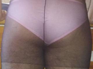 My sexy ass in pink panties and black stockings!