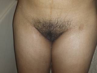 Before wife shaved her pussy.