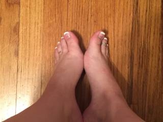 Who likes pretty feet?
