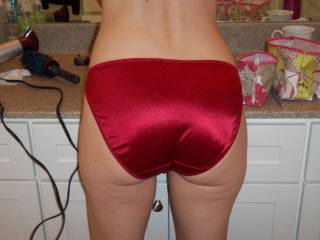 Love to see you splattering her with a good load of jizz on those beautiful panties. Would be nice to see your cum dribbling down her satin. ( ! ).... Oh, and her ass? Simply sublime!!!
