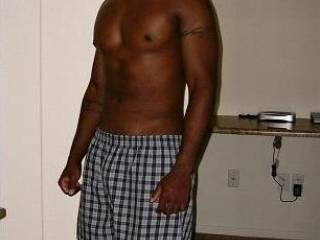 I'm a sexy black guy looking to have some fun. I'm 5 8 170lbs with 8" cut. I'm also shaved and completely smooth all over. I'm VERY open minded, so if you want to play, please give me a shout. Take care.