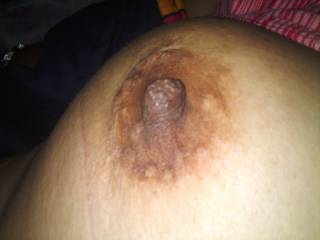 This pic of my wife's boob when she was untouched and virgin !!! All ZOiGers are invited to comments and tribute her virginity !!!!!