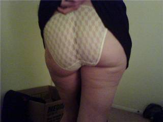 My wifes sexy ass just before we fucked last nite!  You like it? let us know.