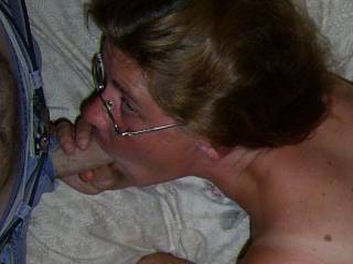 Damn she's good at this, do you wanna feel her mouth wrapped round your cock?