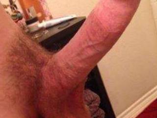 Well its my
Cock fully hard 16.5 inches fully hard at 
29 years old 6\'0 179lbs medium stocky build