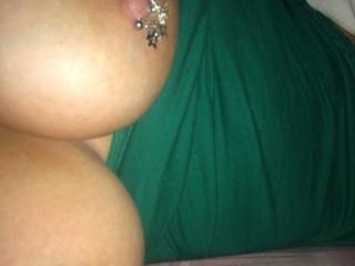 Hey babe i love your boobs i realy love bug boobs xxxx