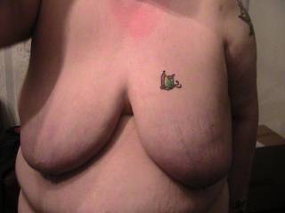 love the tattoo, ans those tits are awesome
