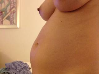 Another pic, approximately 20 weeks pregnant